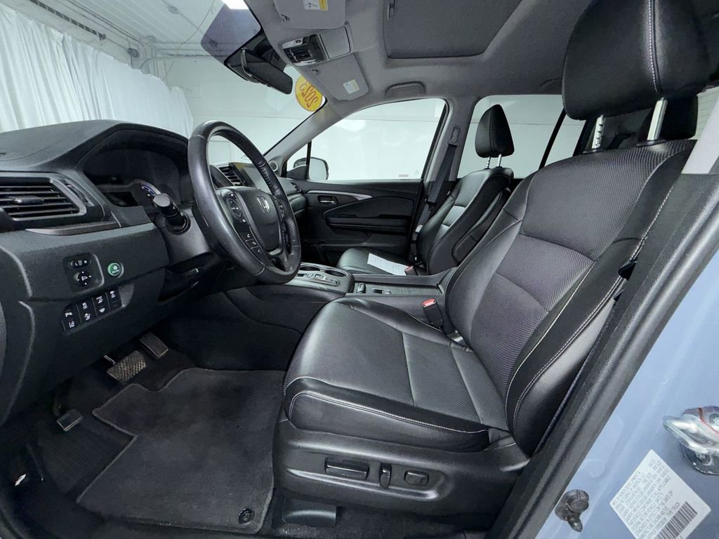Used 2023 Honda Ridgeline RTL-E image 12