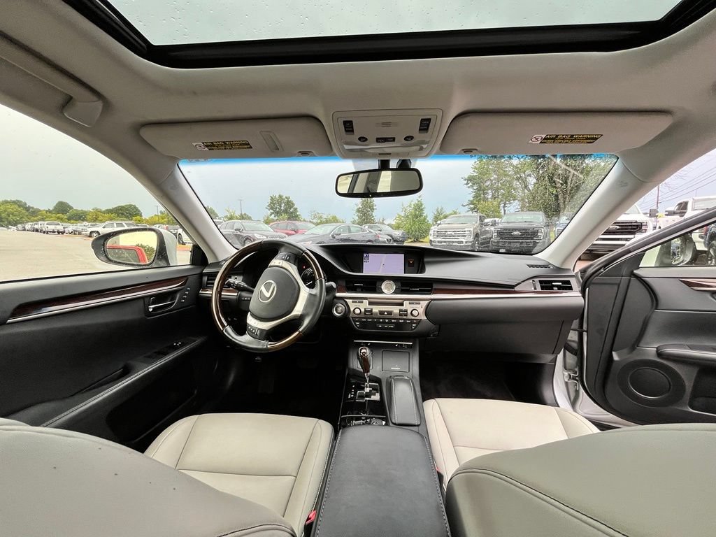 Used 2013 Lexus ES 350 w/ Premium Pkg FWD image 13