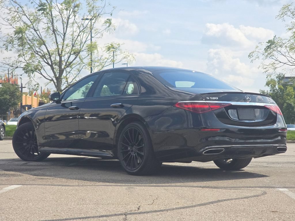 Used 2024 Mercedes-Benz S 580 4MATIC Sedan w/ AMG Line image 15