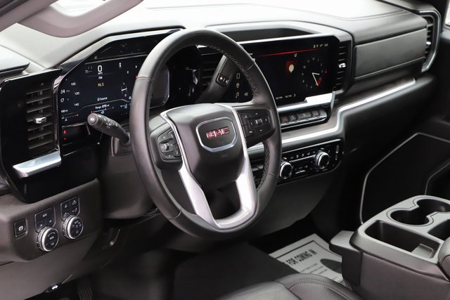 Used 2025 GMC Sierra 1500 SLT image 13