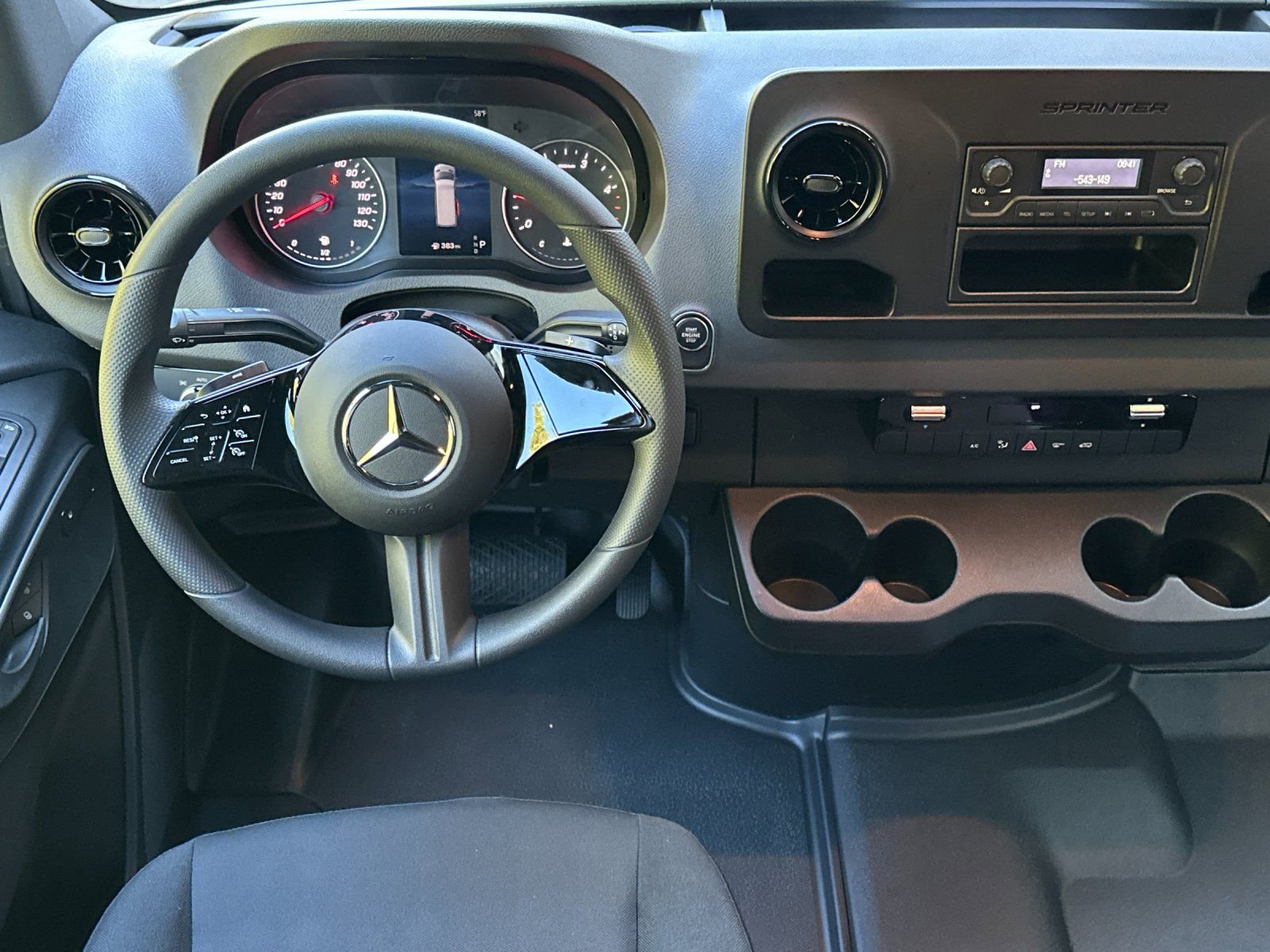 Used 2025 Mercedes-Benz Sprinter 2500 image 14
