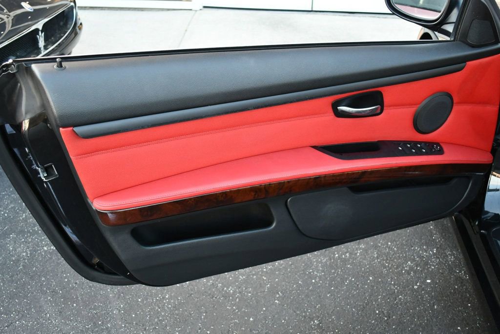 Used 2011 BMW 335i Convertible image 52