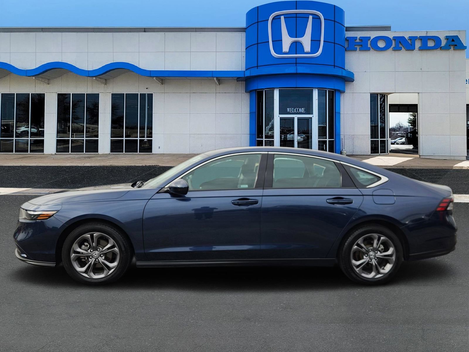 Used 2024 Honda Accord EX video 3
