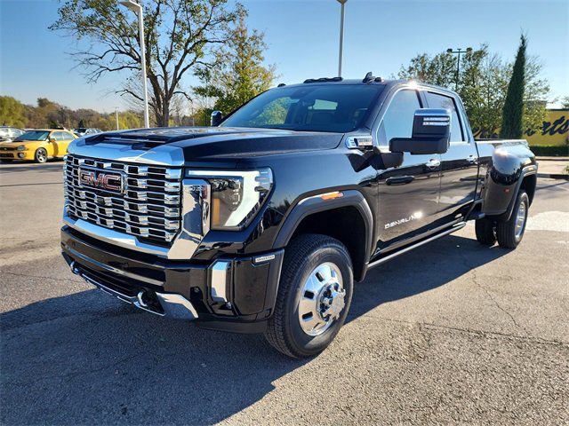 New 2026 GMC Sierra 3500 Denali w/ Denali Reserve Package image 9