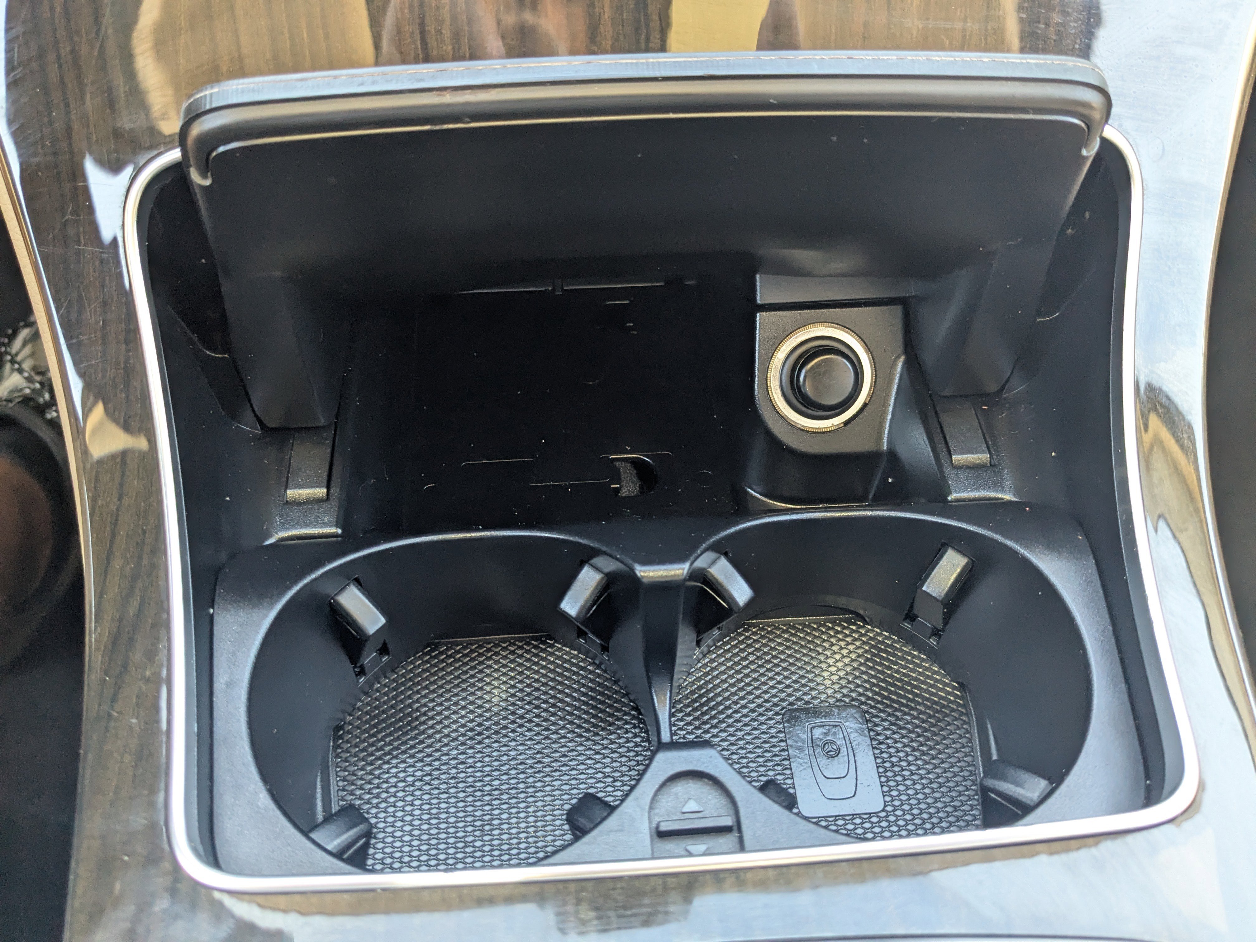 Used 2021 Mercedes-Benz GLC 300 w/ Premium Package image 25