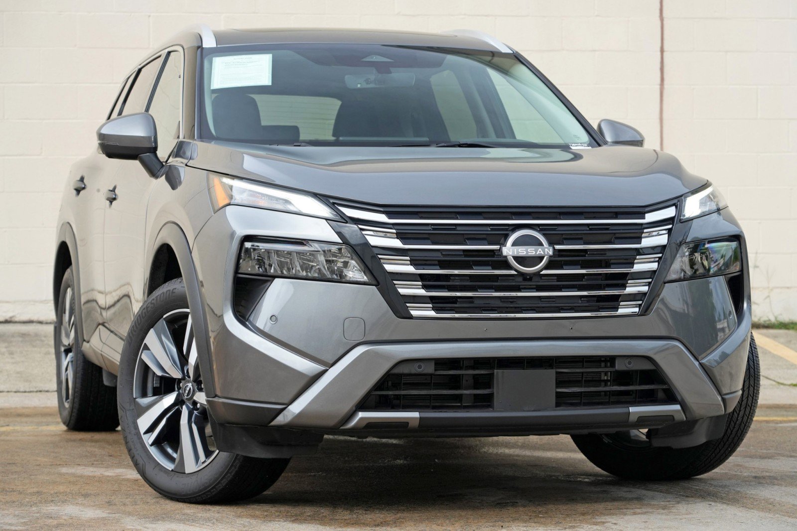Used 2024 Nissan Rogue SL w/ SL Premium Package AWD/4WD image 2