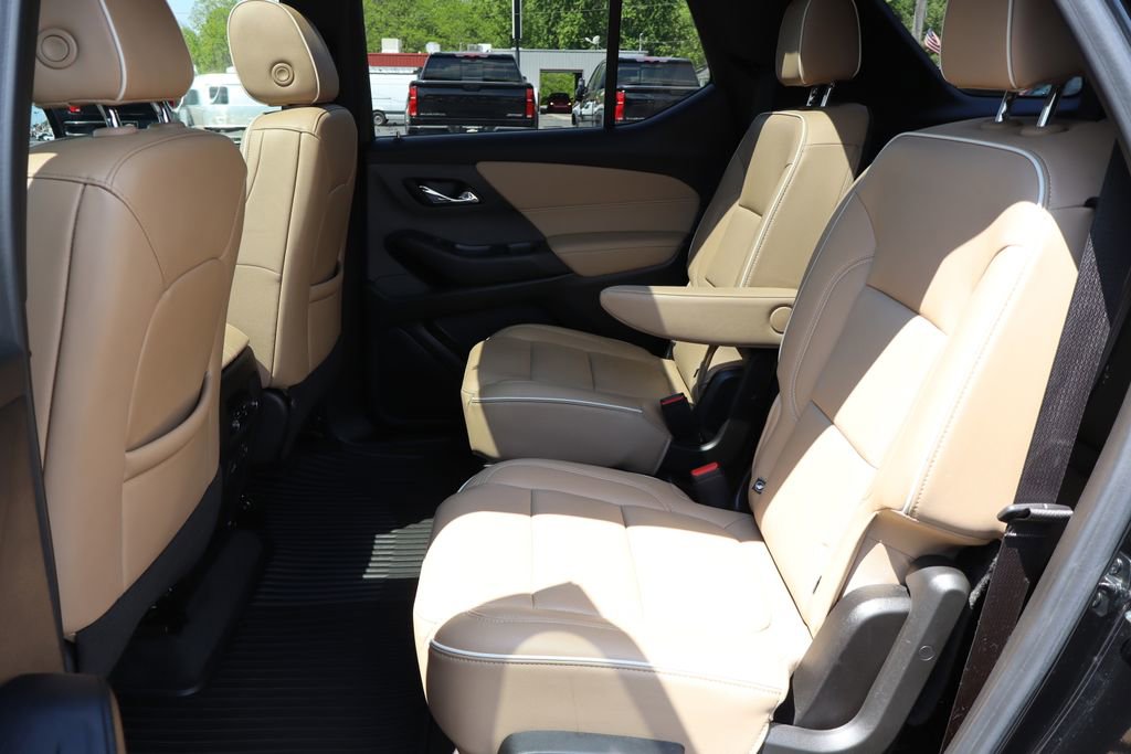 Used 2022 Chevrolet Traverse Premier AWD/4WD image 25