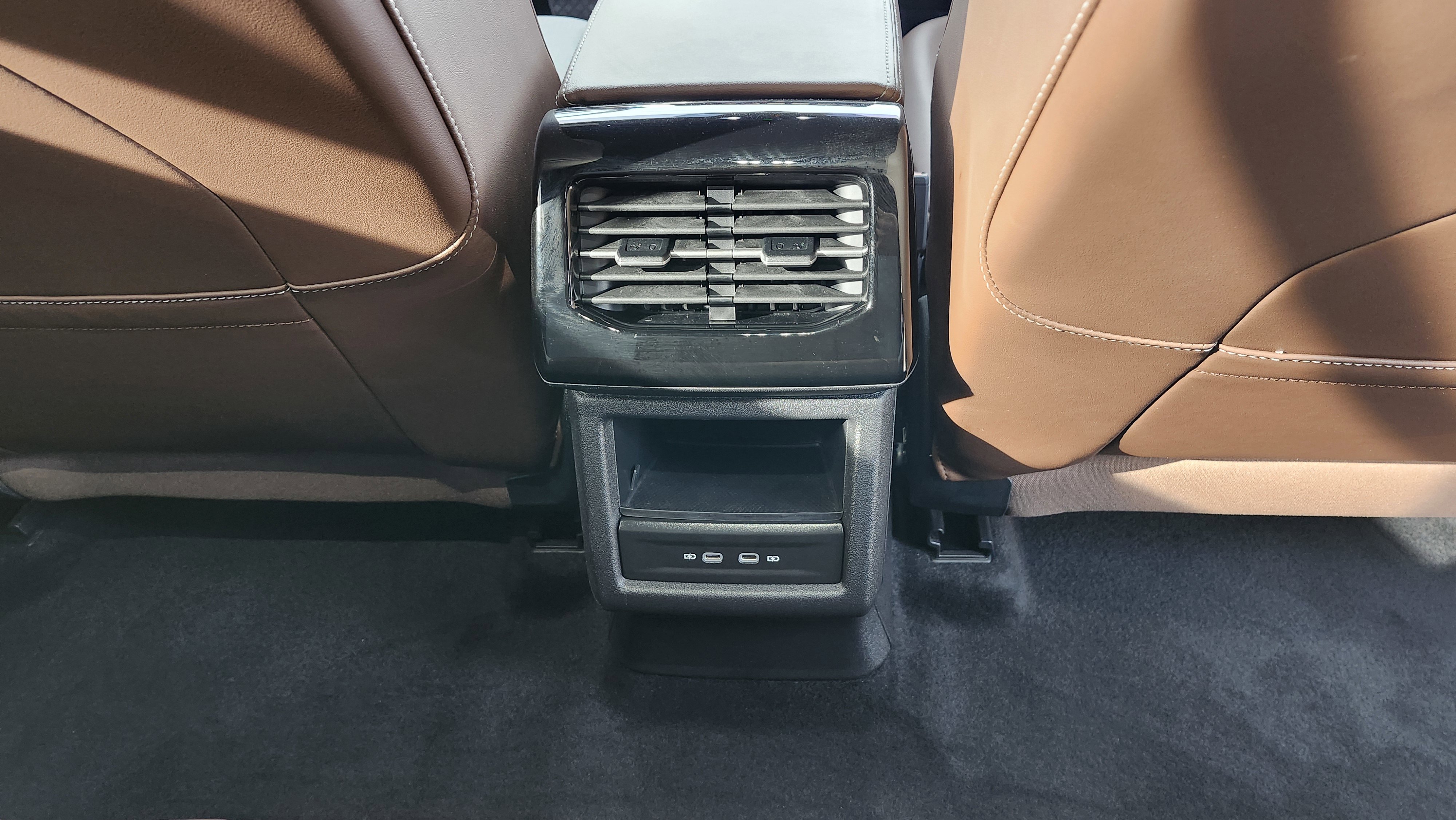 Used 2024 Volkswagen ID.4 2WD image 20