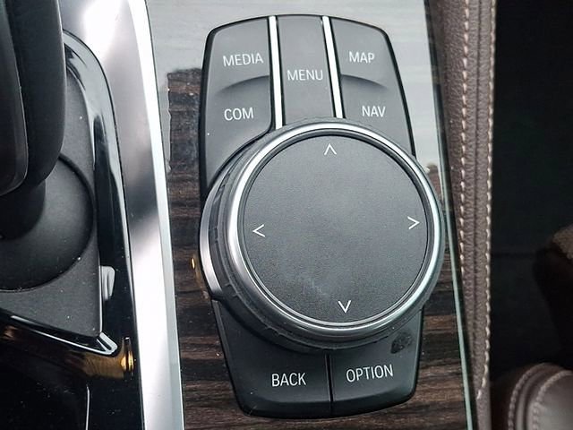 Used 2019 BMW 540i w/ M Sport Package RWD image 23