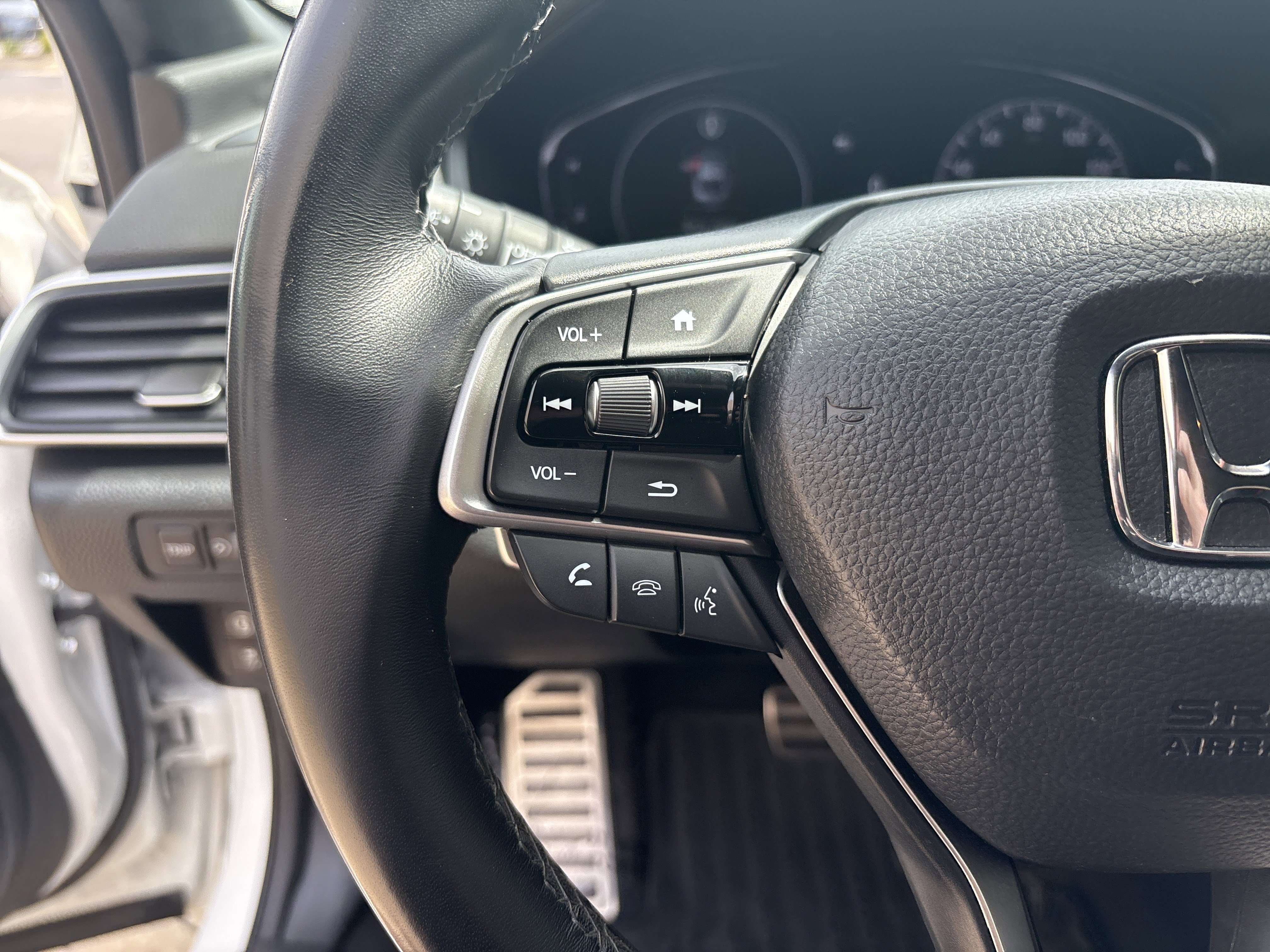 Used 2022 Honda Accord Sport image 19