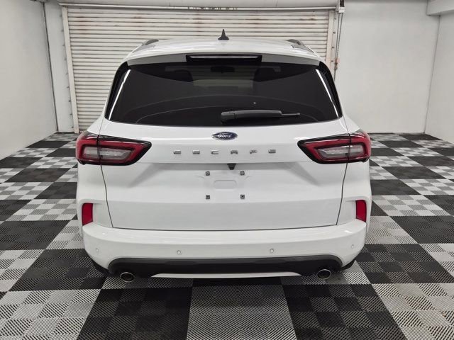 Used 2023 Ford Escape ST-Line w/ Tech Pack #1 image 5