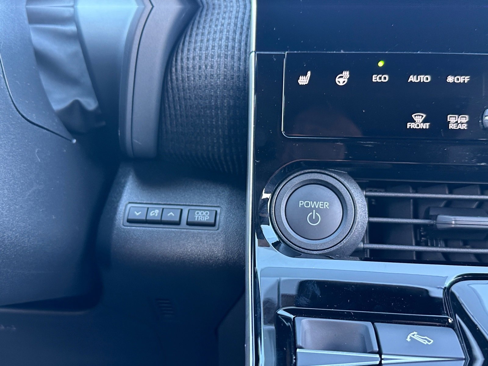 Certified 2025 Toyota bZ4X XLE image 37