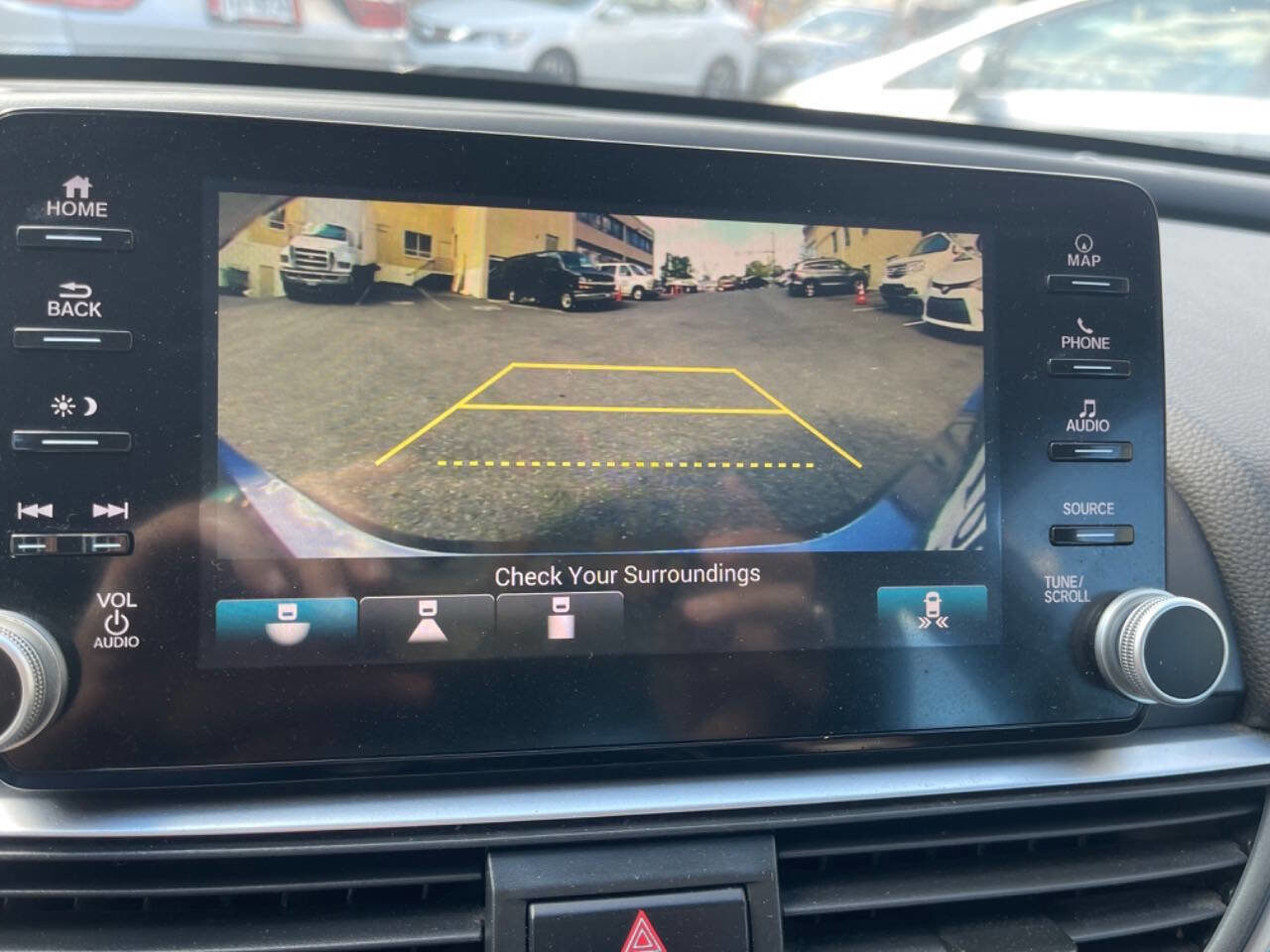 Used 2018 Honda Accord EX image 15