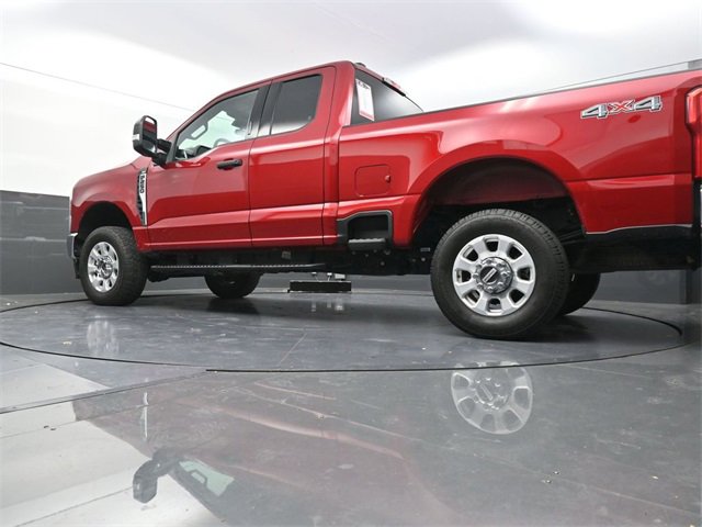 Used 2024 Ford F250 XLT w/ Camper Package image 31