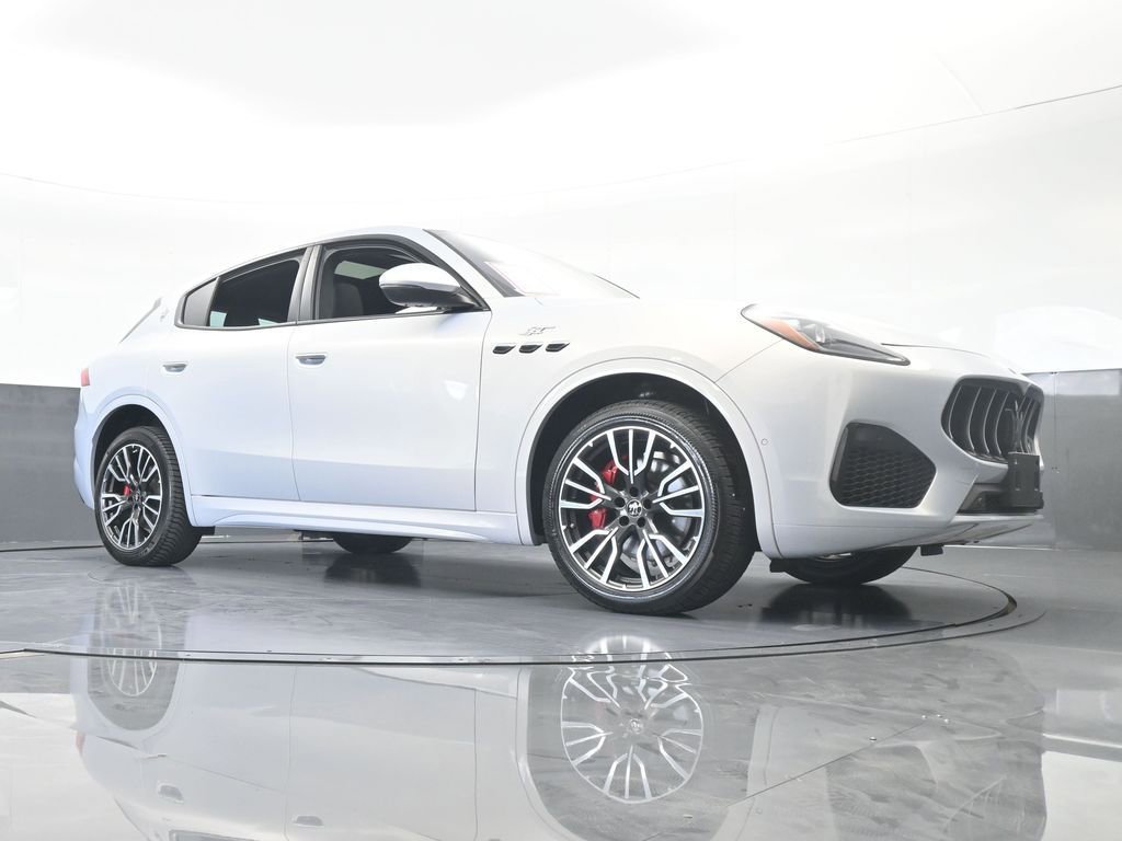 Used 2023 Maserati Grecale GT image 65