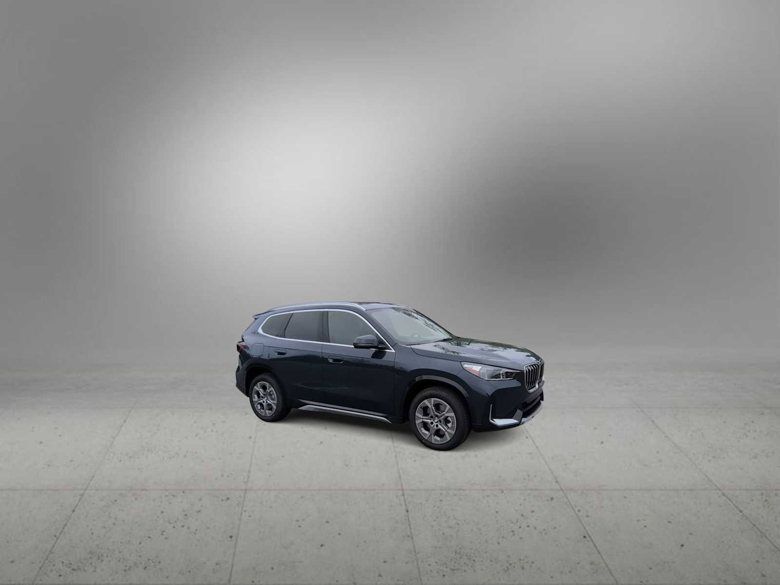 New 2026 BMW X1 xDrive28i w/ Technology Package AWD/4WD image 2