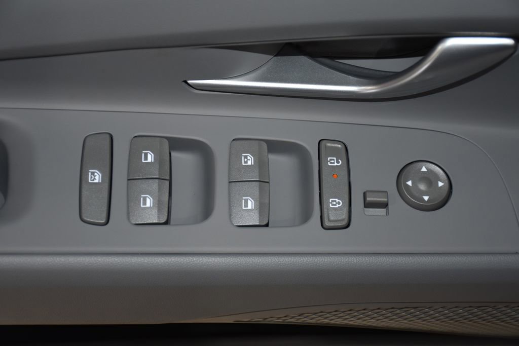 New 2026 Hyundai Elantra Sport image 23