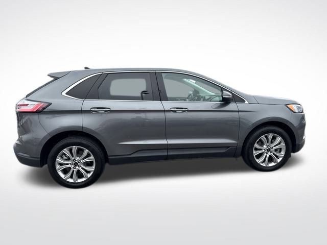 Used 2024 Ford Edge Titanium image 7