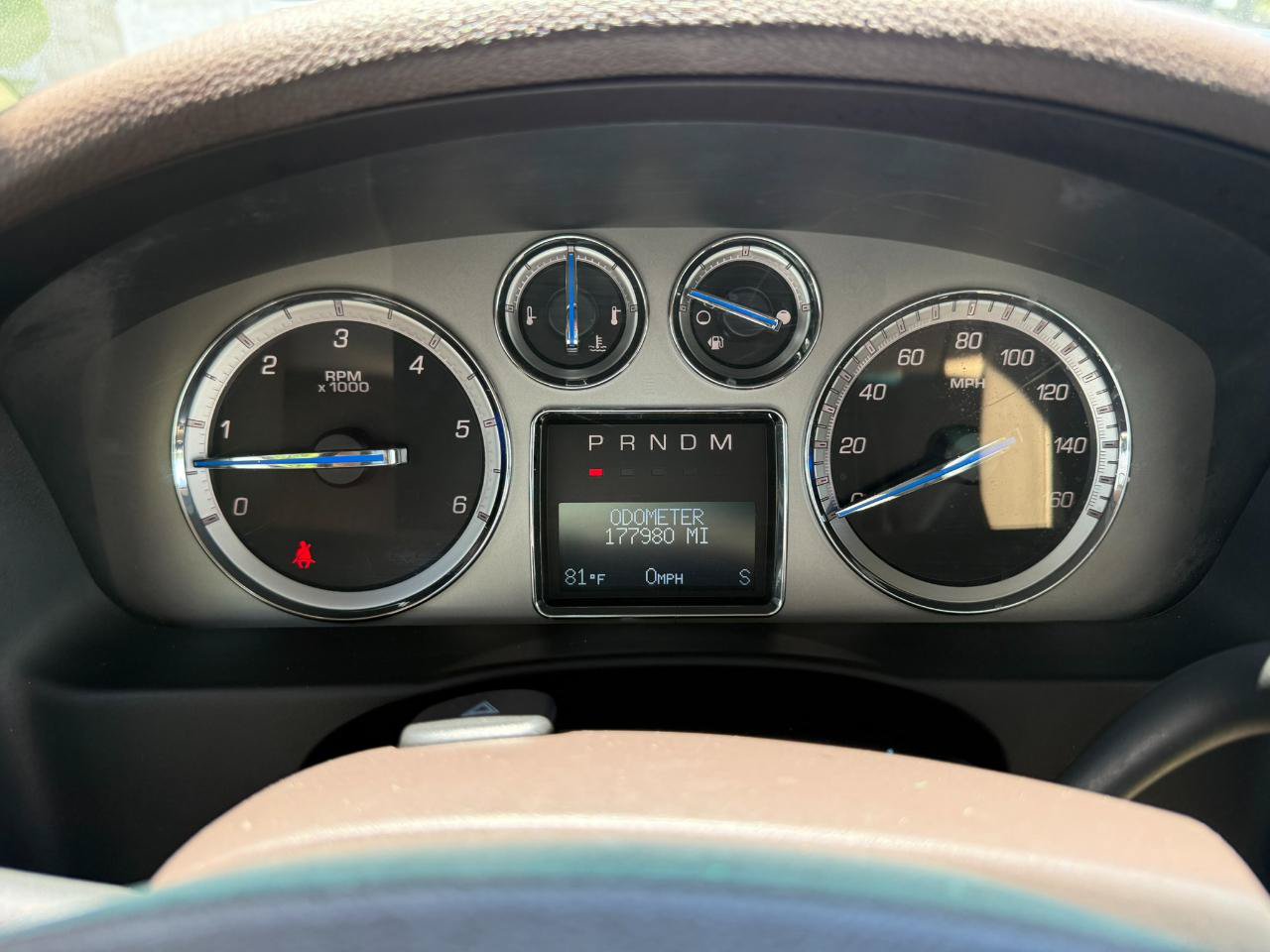 Used 2011 Cadillac Escalade Premium AWD/4WD image 34