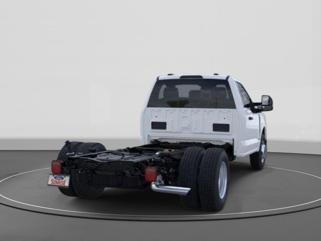 New 2026 Ford F350 XL w/ XL Chrome Package RWD image 8
