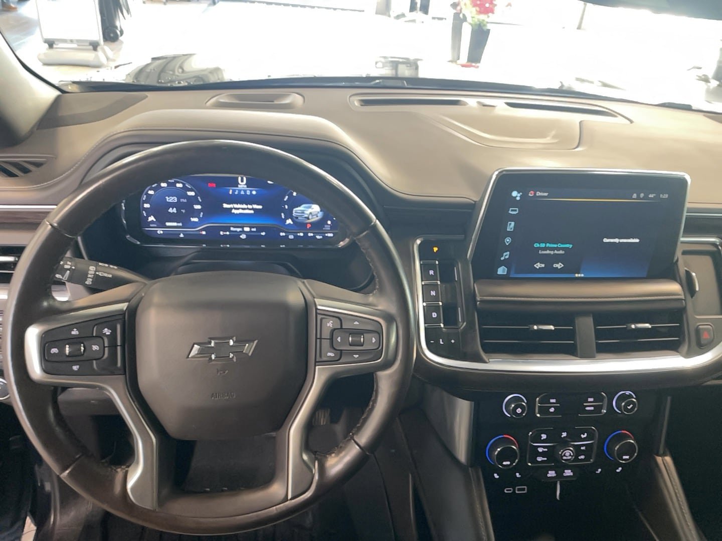 Used 2022 Chevrolet Suburban Z71 w/ Max Trailering Package AWD/4WD image 18
