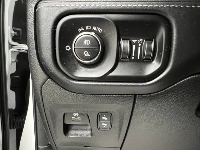 Used 2022 RAM 1500 Limited w/ Body-Colour Bumper Group AWD/4WD image 30
