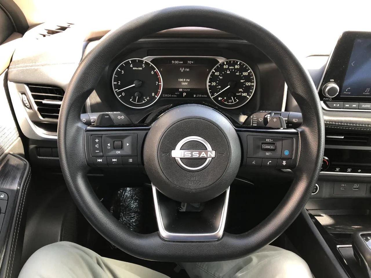 Used 2023 Nissan Rogue SV AWD/4WD image 17