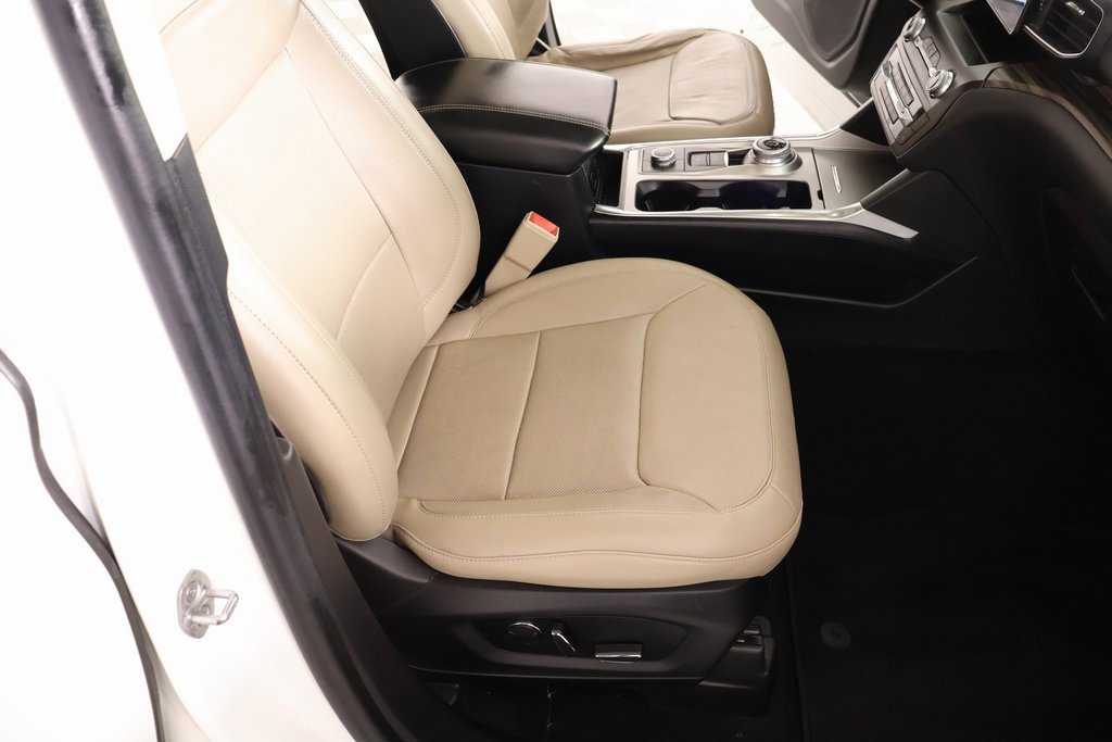 Used 2020 Ford Explorer Limited w/ Class III Trailer Tow Package image 15