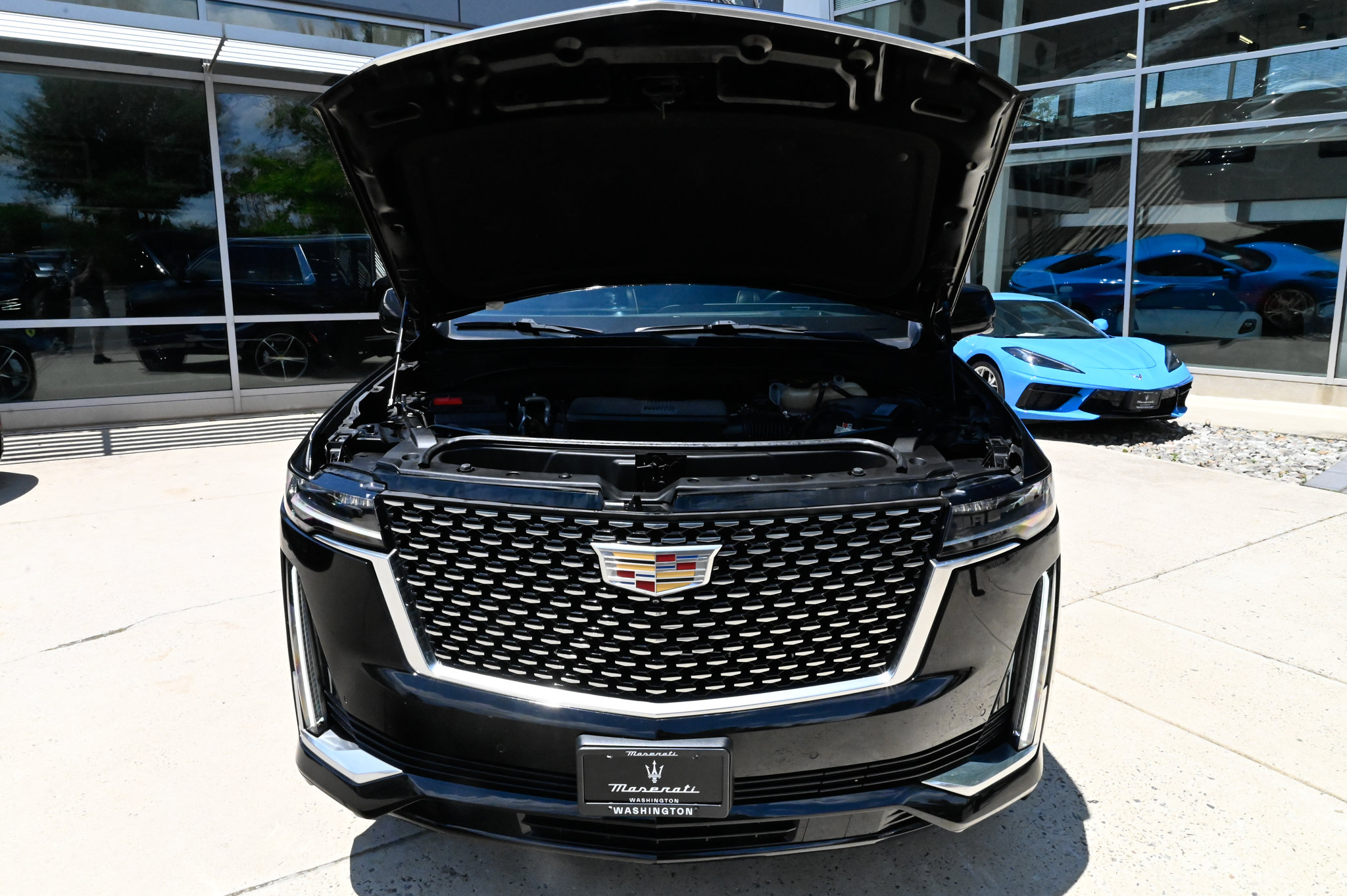 Used 2021 Cadillac Escalade ESV Premium Luxury AWD/4WD image 58
