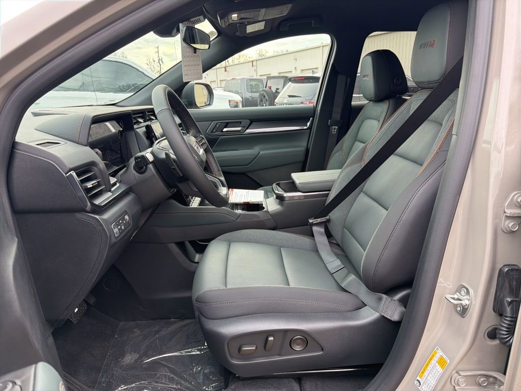 New 2026 GMC Terrain AT4 w/ Convenience Package III AWD/4WD image 13