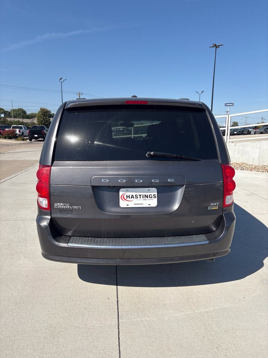 Used 2019 Dodge Grand Caravan SXT FWD image 4