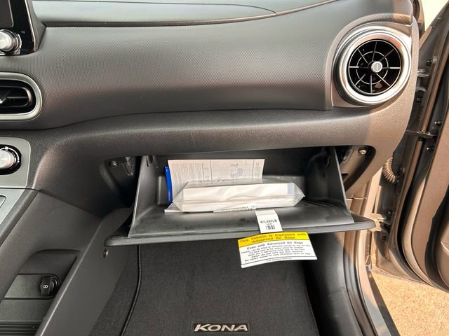 Used 2023 Hyundai Kona Limited image 26