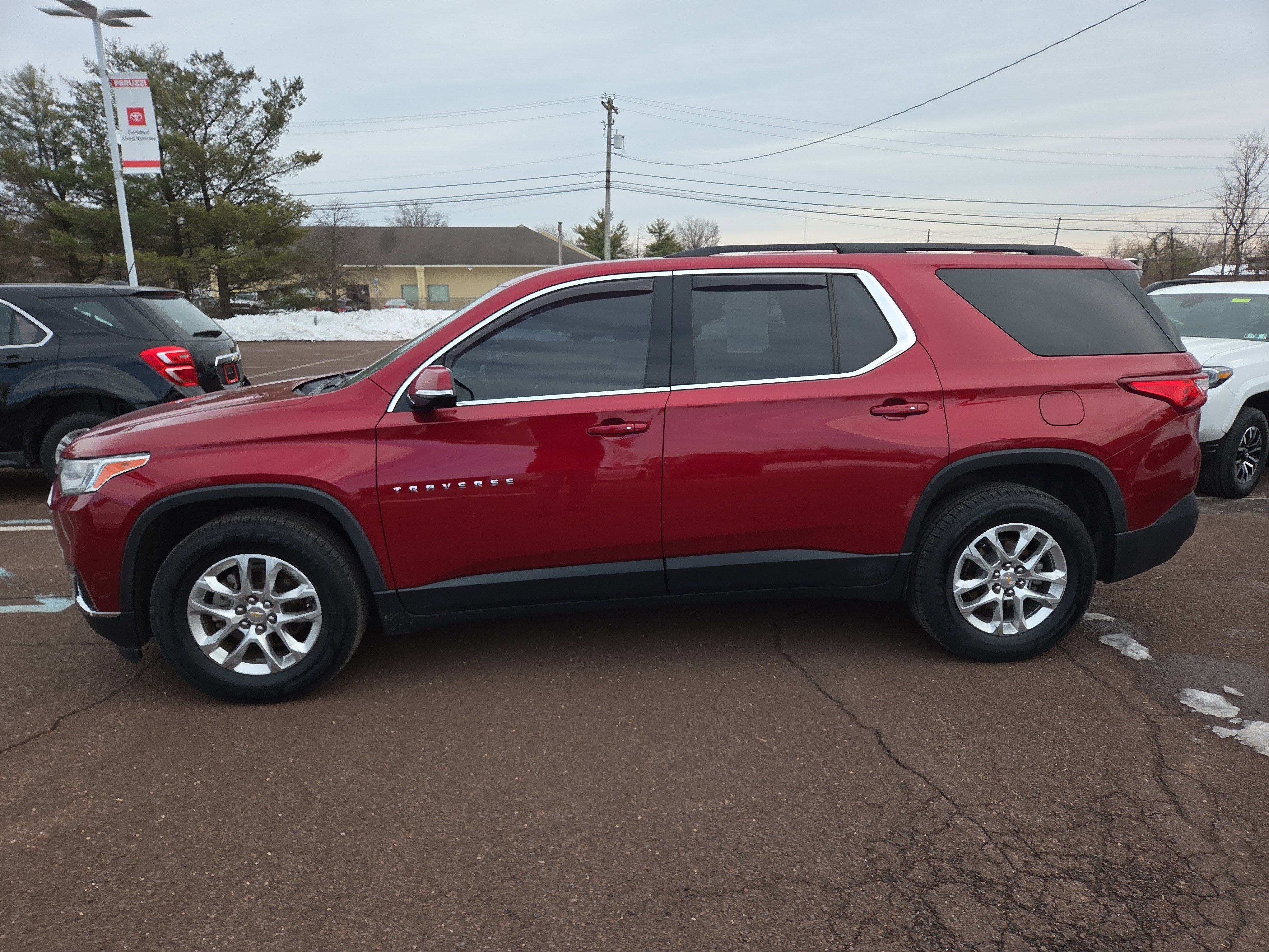 Used 2019 Chevrolet Traverse LT image 6