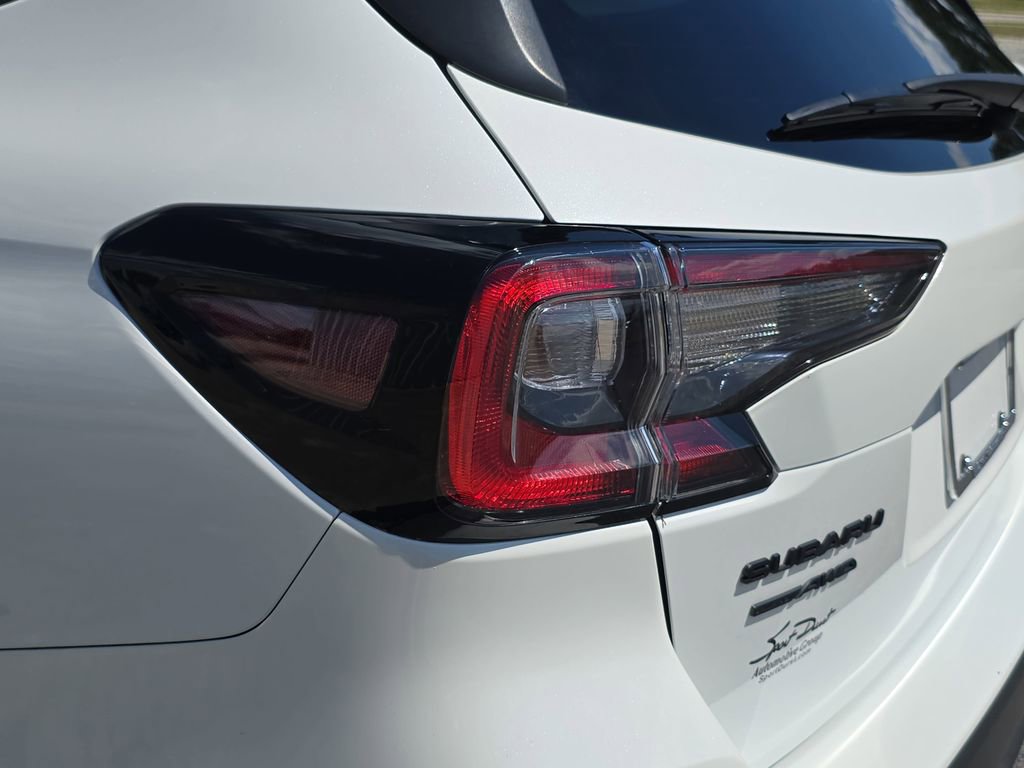 Certified 2025 Subaru Outback Onyx Edition AWD/4WD image 30