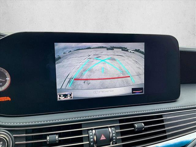 Used 2021 Lexus LS 500 w/ Accessory Package (Z2) RWD image 23