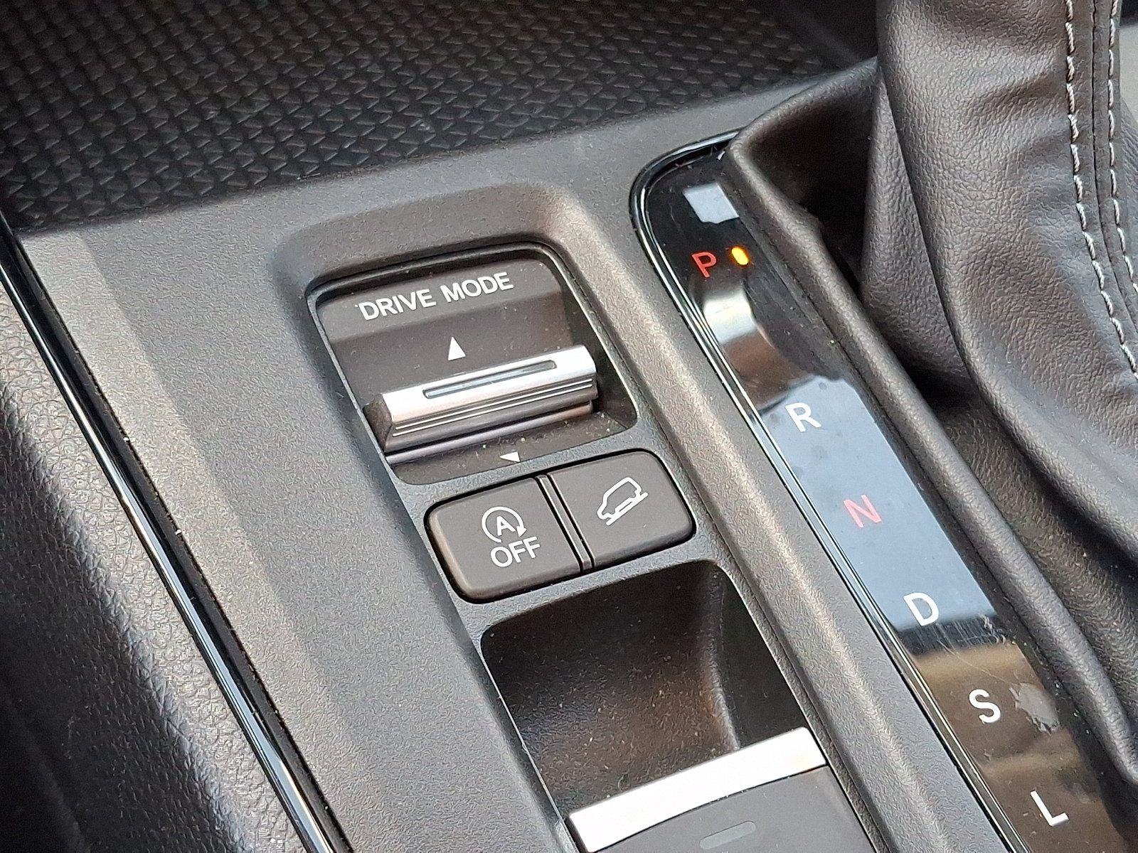 Used 2024 Honda CR-V LX image 25