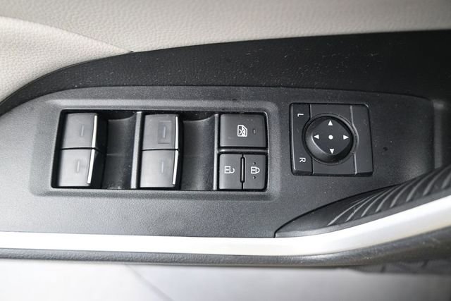Used 2023 Toyota RAV4 XLE w/ Convenience Package FWD image 11