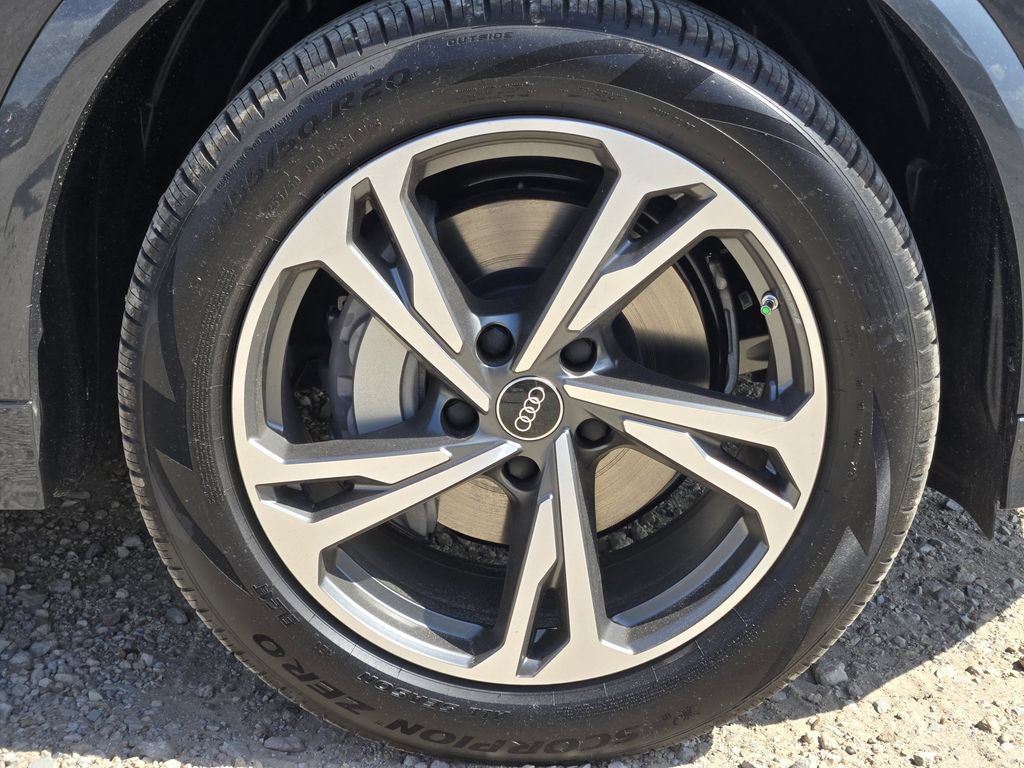New 2027 Audi Q6 e-tron Premium Plus AWD/4WD image 16