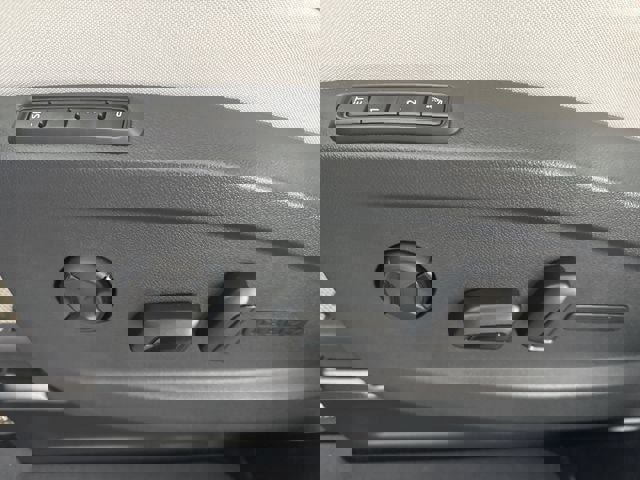 New 2025 Volkswagen ID. Buzz 1st Edition image 15