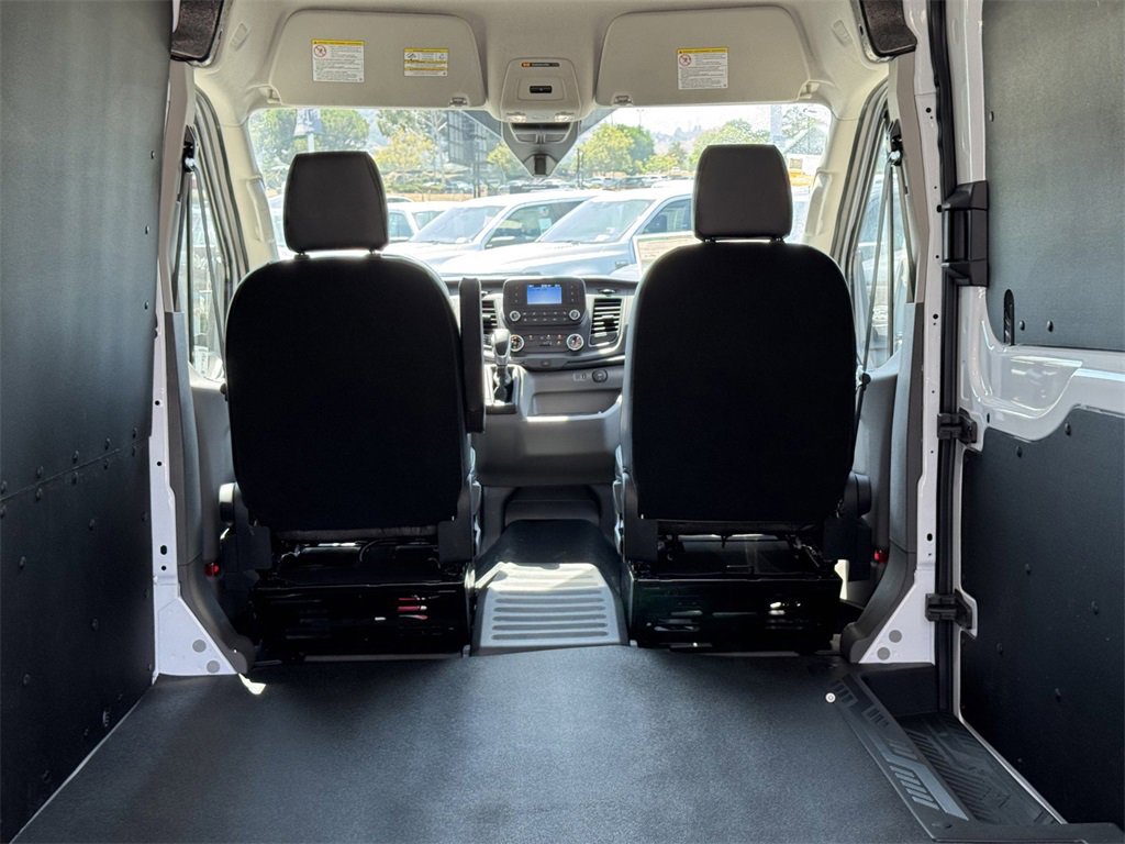 New 2025 Ford Transit 250 148 Medium Roof w/ Load Area Protection Package image 9