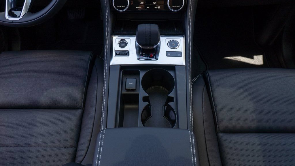 Used 2025 Jaguar F-PACE R-Dynamic S AWD/4WD image 20