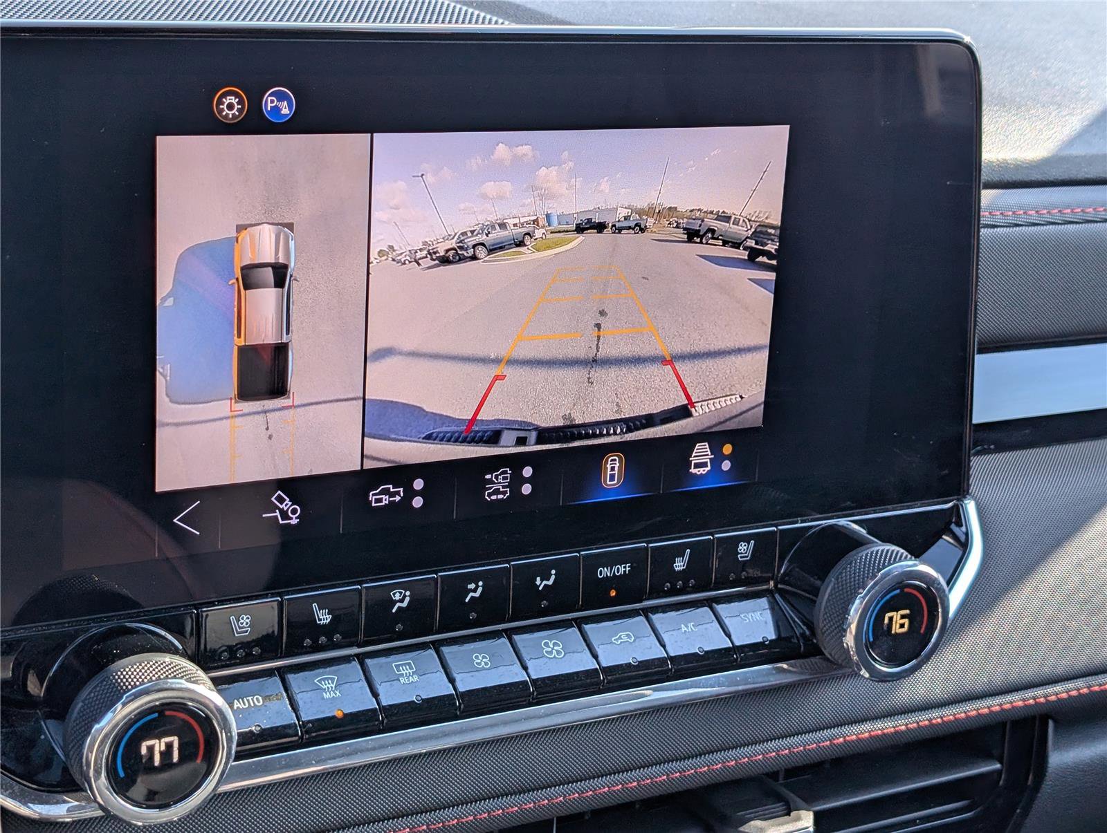 Used 2025 Chevrolet Colorado Z71 w/ Midnight Edition image 28