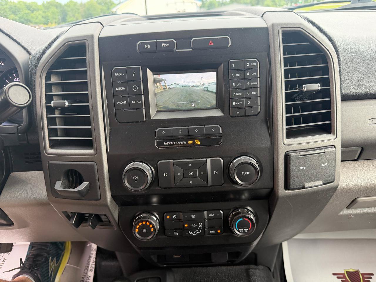 Used 2019 Ford F550 4x4 Regular Cab Super Duty image 22