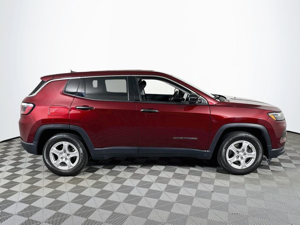 Used 2022 Jeep Compass Sport FWD image 8
