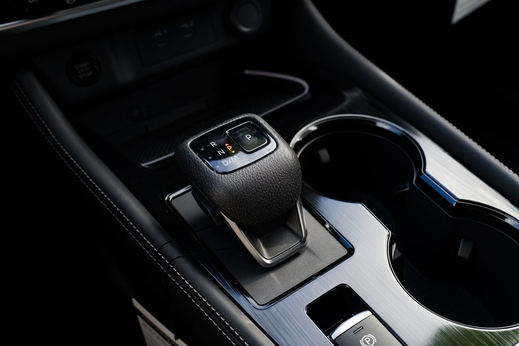 New 2026 Nissan Rogue Platinum image 17