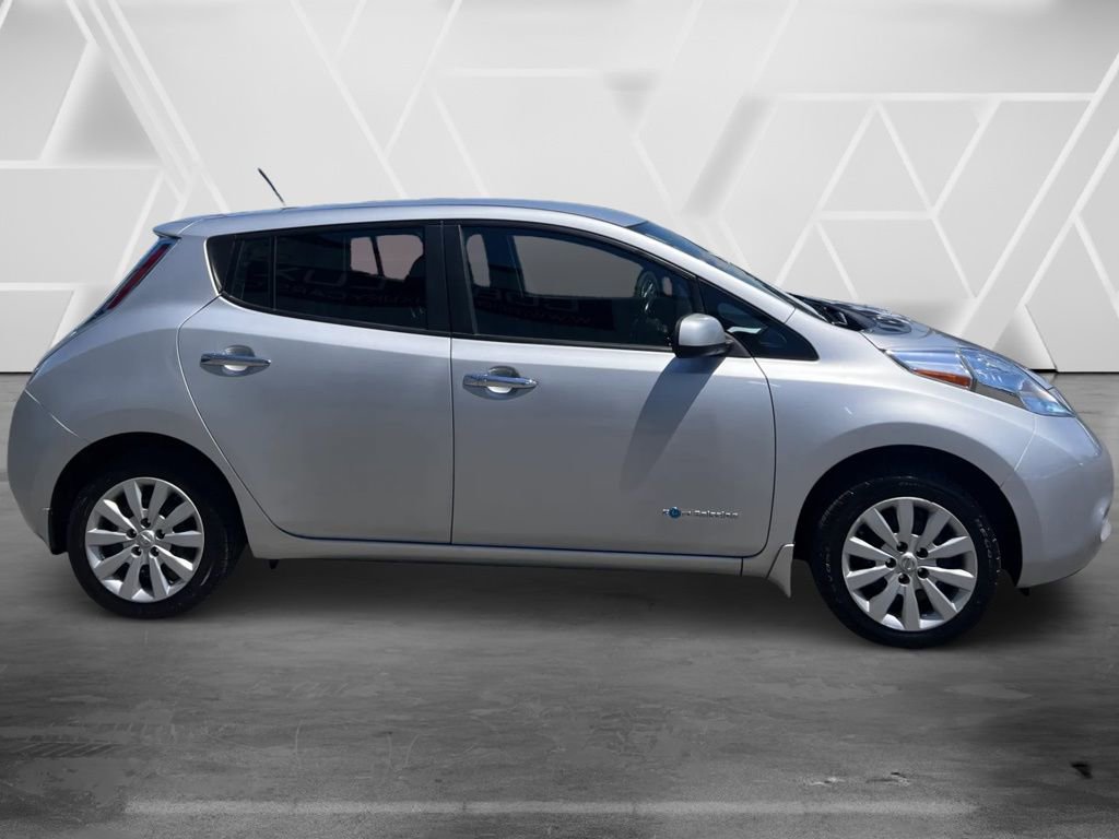 Used 2014 Nissan Leaf S FWD image 4