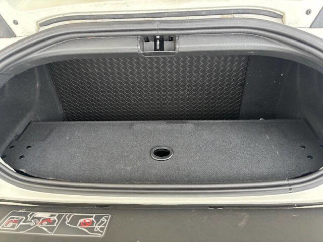 Used 2005 Chrysler Crossfire Limited image 8