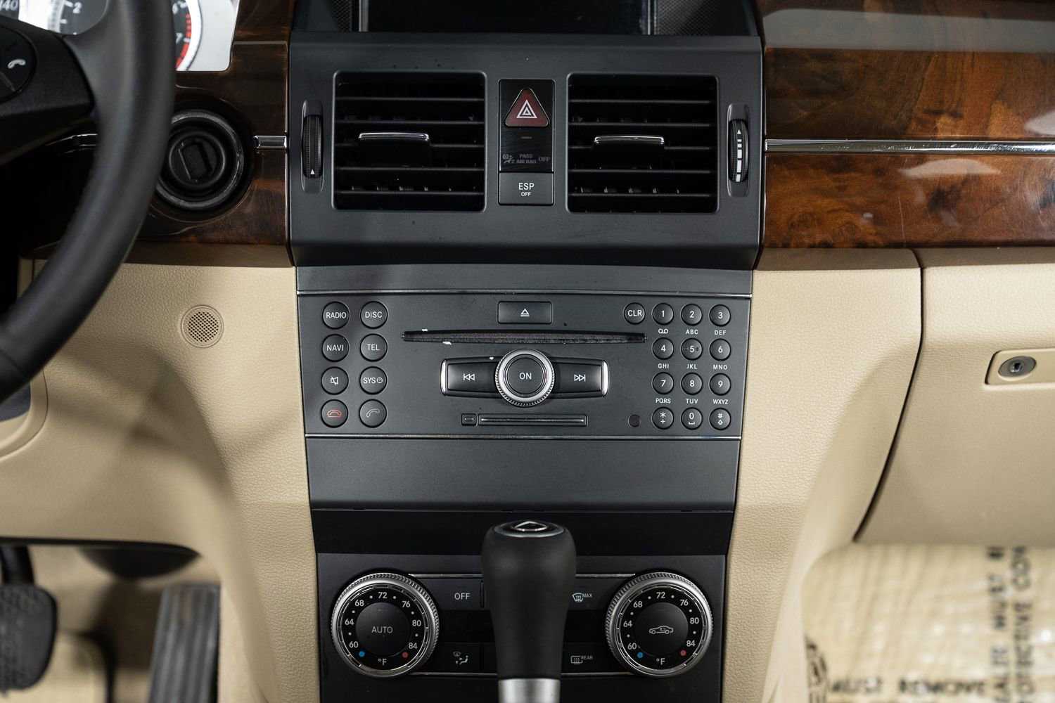 Used 2010 Mercedes-Benz GLK 350 2WD image 38