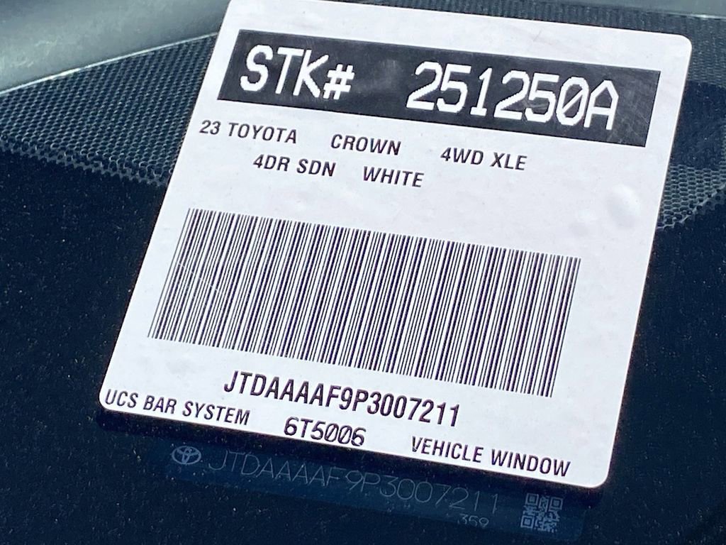 Certified 2023 Toyota Crown XLE image 38