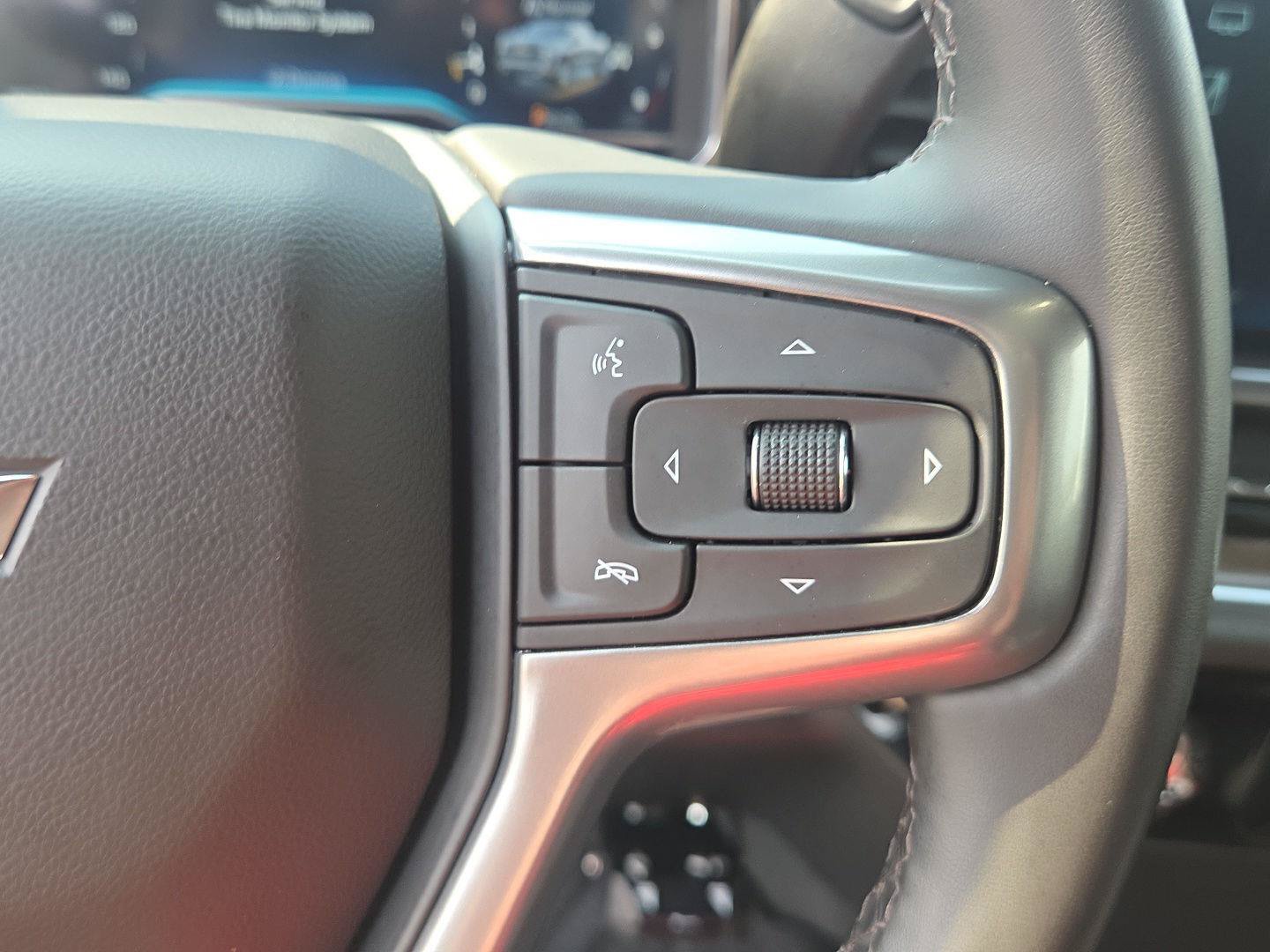Used 2023 Chevrolet Silverado 1500 RST w/ Z71 Off-Road Package AWD/4WD image 25